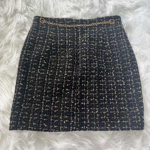 Black Mini Skirt - Picture 4 of 6